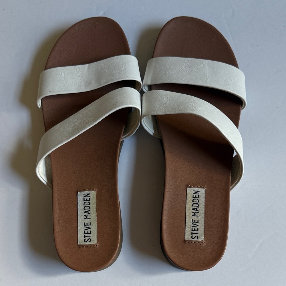Steve Madden Cream and Brown Women's Sandals. Size 7